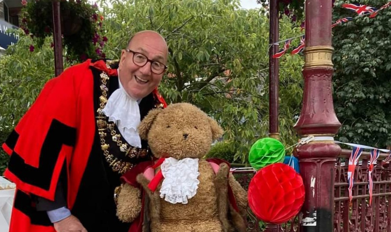 Teddy Bears Picnic Seraphina & Sebastian