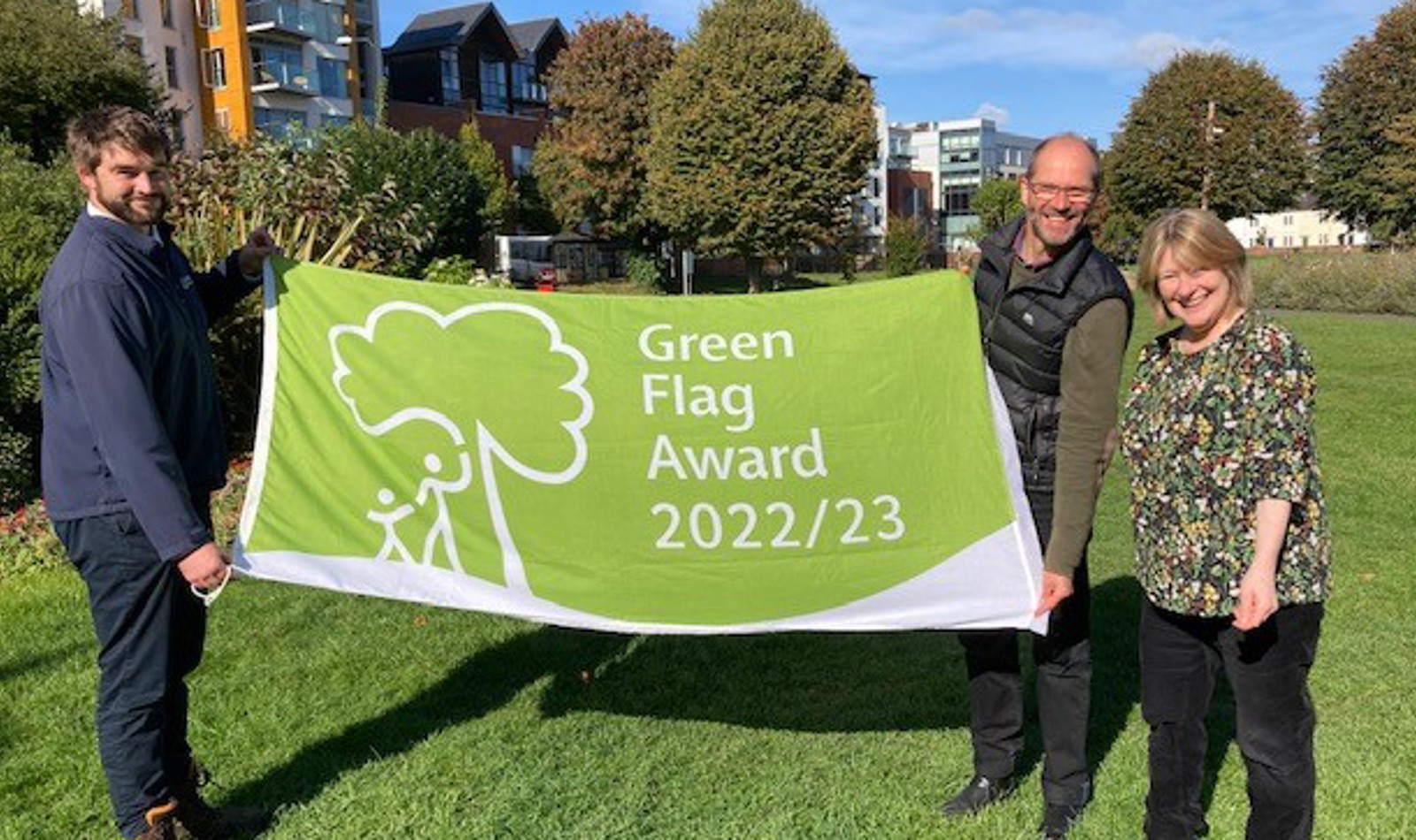 Green Flag Award For Victoria Park Pic 2022